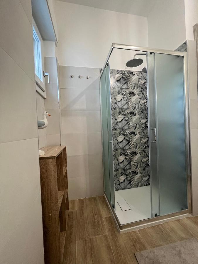 Waikiki House Apartment Passoscuro Ngoại thất bức ảnh